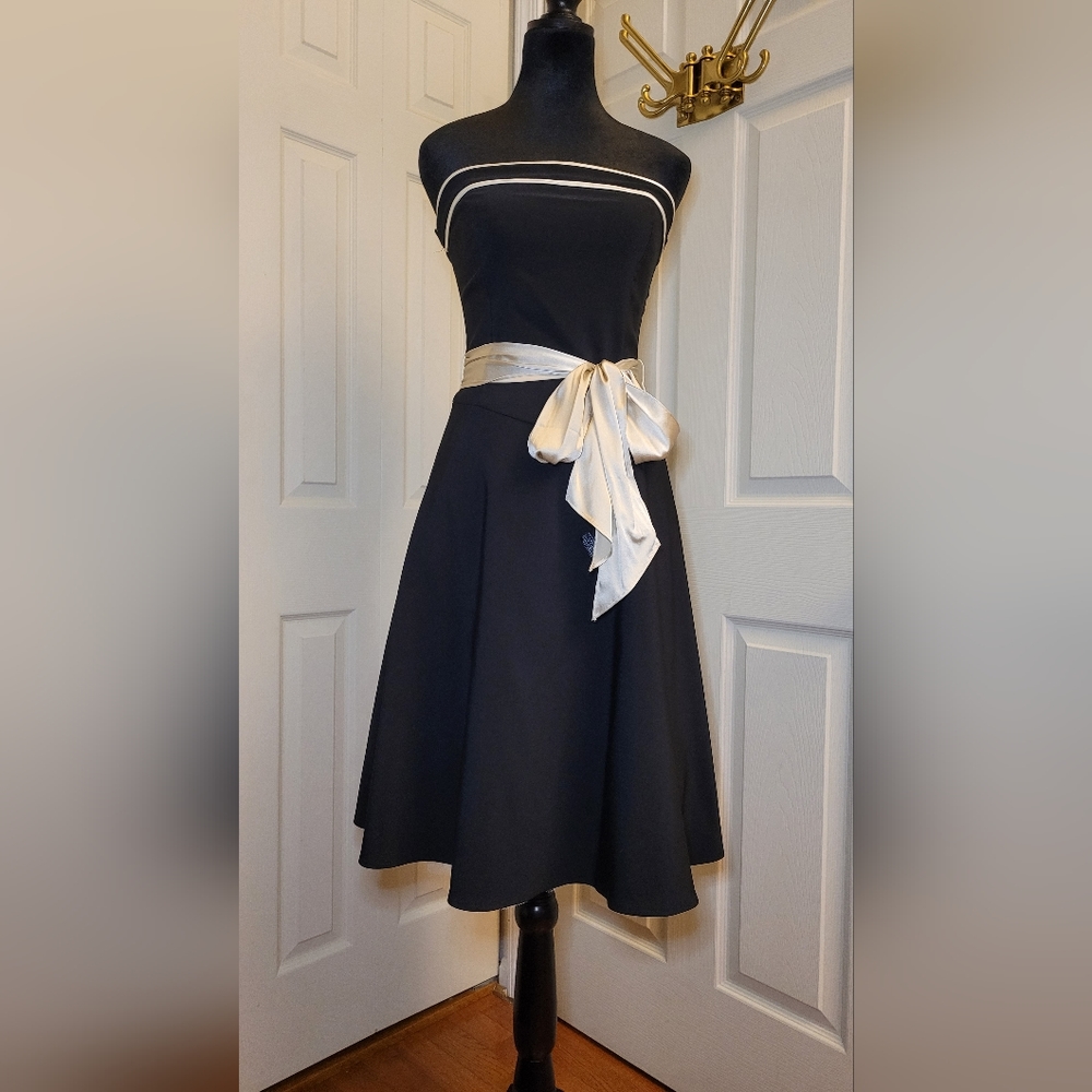 *SOLD*Ruby Rox Streples Cocktail Dress With  Tulle Underskirt Black US 7 Junior